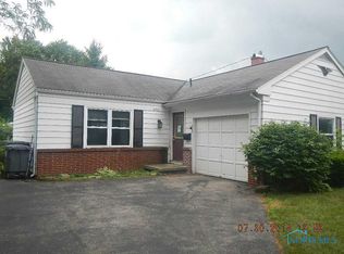 3743 Donegal Dr, Toledo, OH 43623