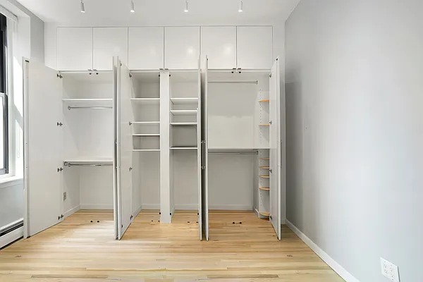 Rented by Level Group | media 28