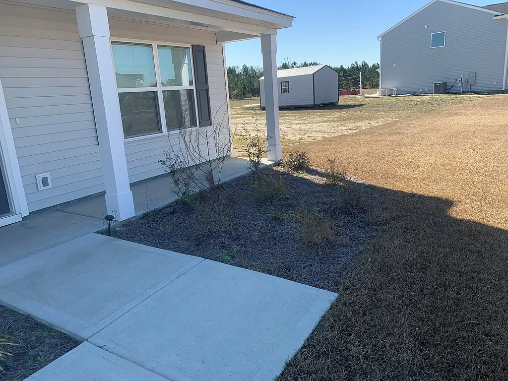4 bed, 2.5 bath, 2431 sqft, $2,000 — Photo 4