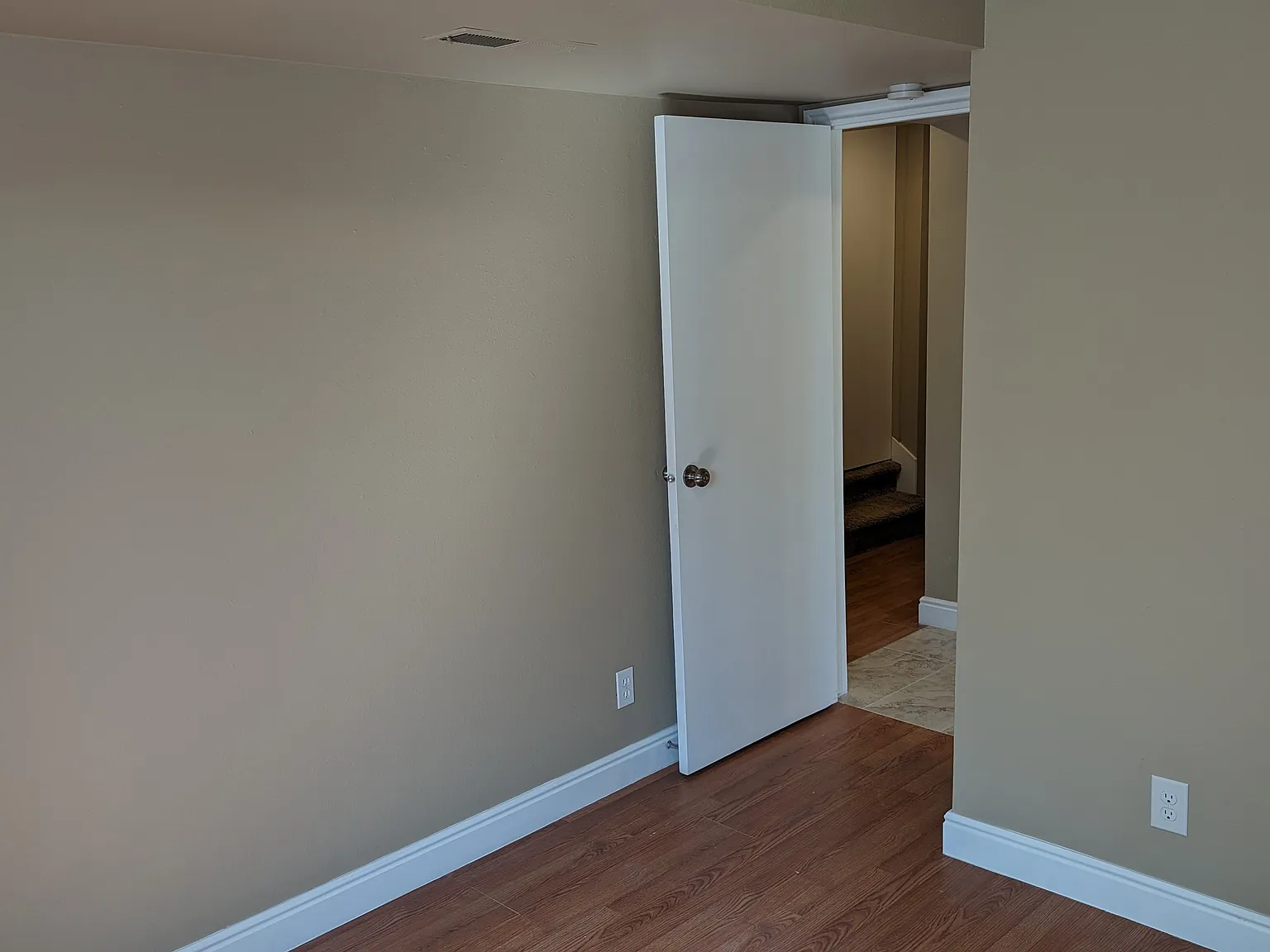 1 bed, 550 sqft, $1,250 — Photo 4