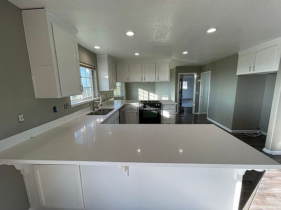 5th image of 49 Buena Vista Ct