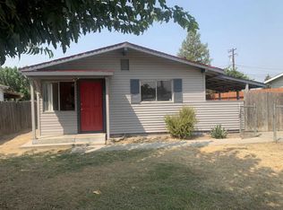 243 S Ohio St, Porterville, CA 93257