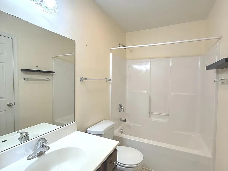 232 Morlatt Ln — Photo 12