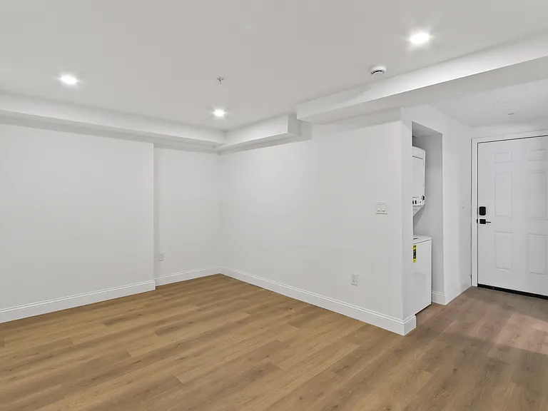 261 Bradley St #SB — Photo 4