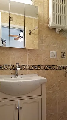 Rented by City Connections Realty | media 27