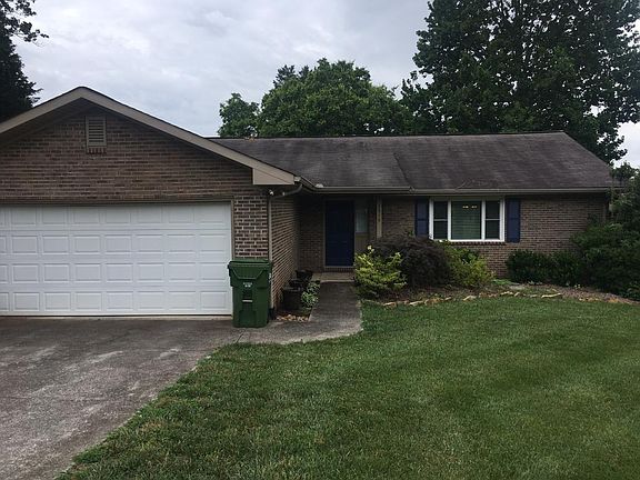 2nd image of 1515 Woodbury Ct