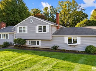 2 Surrey Drive, North Haven, CT 06473