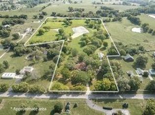 14807 N Stark Ave, Liberty, MO 64068