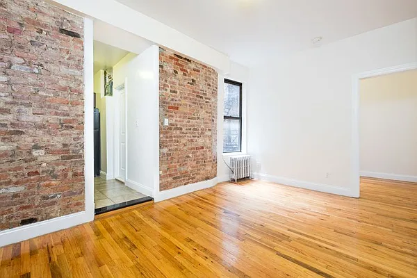 Rented by Corbett & Dullea Realty | media 13