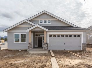 18122 E Selkirk Estates Ct, Greenacres, WA 99016