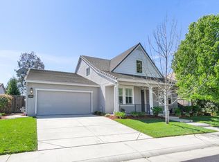 2041 Rhodes Ln, Roseville, CA 95747