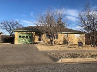 2114 Beech Ln, Pampa, TX 79065