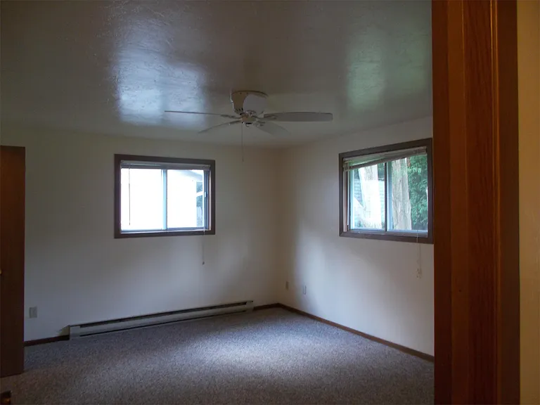 1329 Dousman St — Photo 6