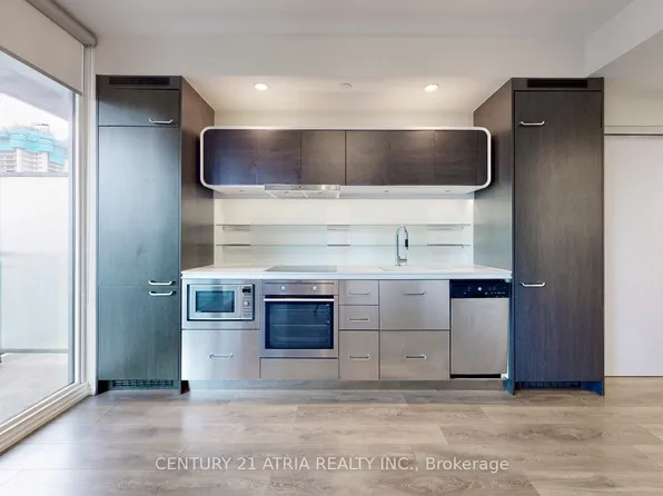 45 Charles St E, Toronto, ON