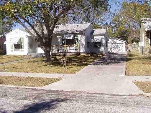 1st image of 423 N MEADOW LANE