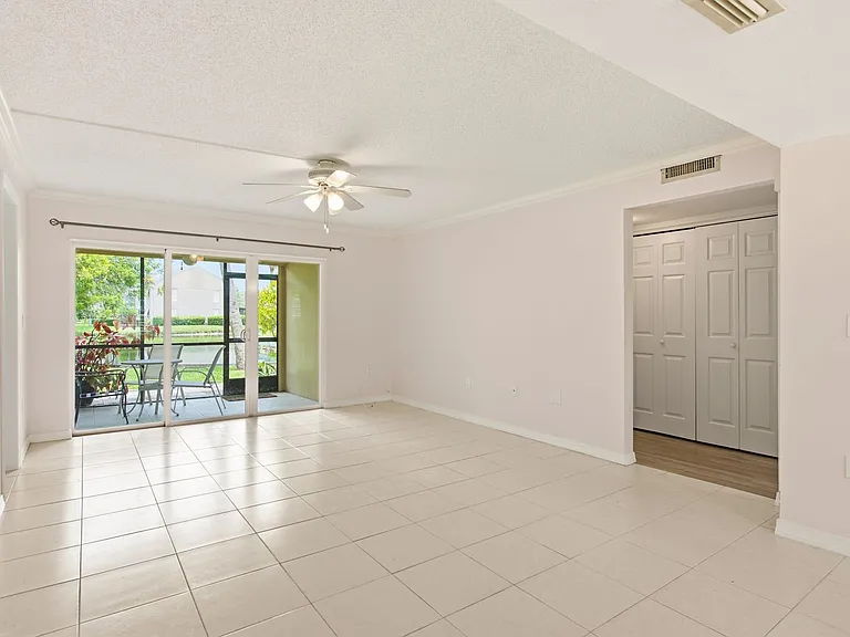 2453 Egret Blvd #1 — Photo 3