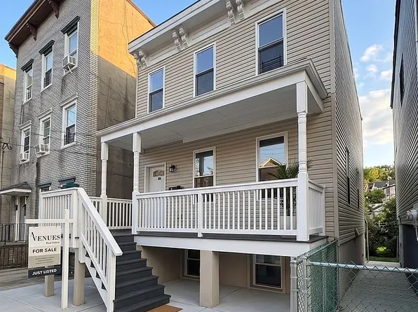 46 Brook St, Staten Island, NY 10301