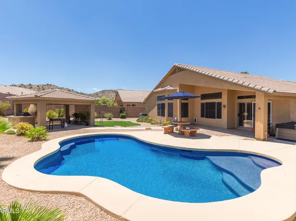 18097 W SANTA ALBERTA Lane, Goodyear, AZ 85338