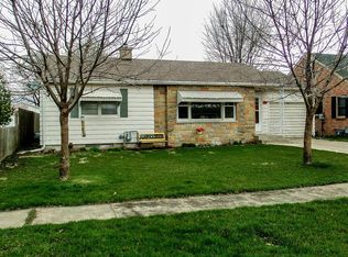 203 2nd St NE, State Center, IA 50247