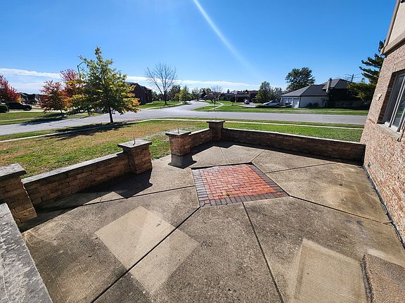 5th image of 4831 Dartry Dr