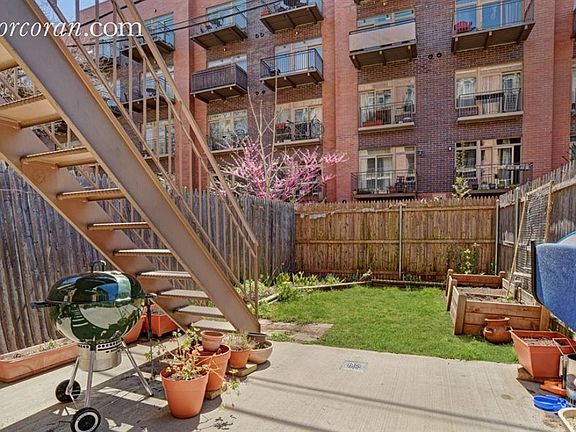 5th image of 142 Clifton Pl APT 1B