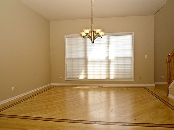 5th image of 15 Forest View Dr
