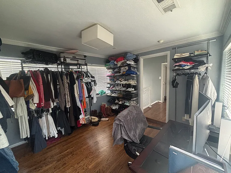 4116 N Hall St — Photo 15