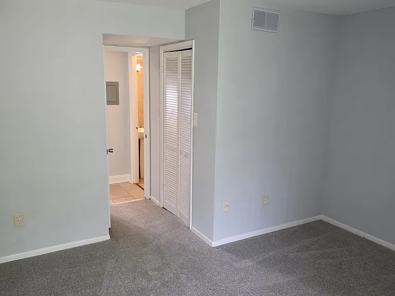 570 Wilson Bridge Dr #OXON HILL — Photo 6
