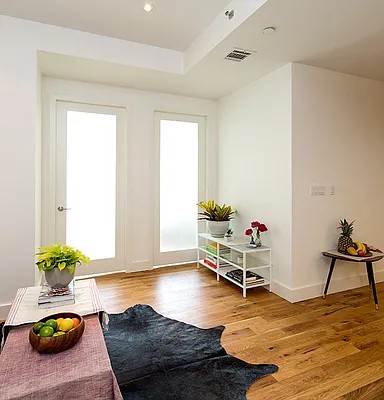 Rented by EXR | media 81