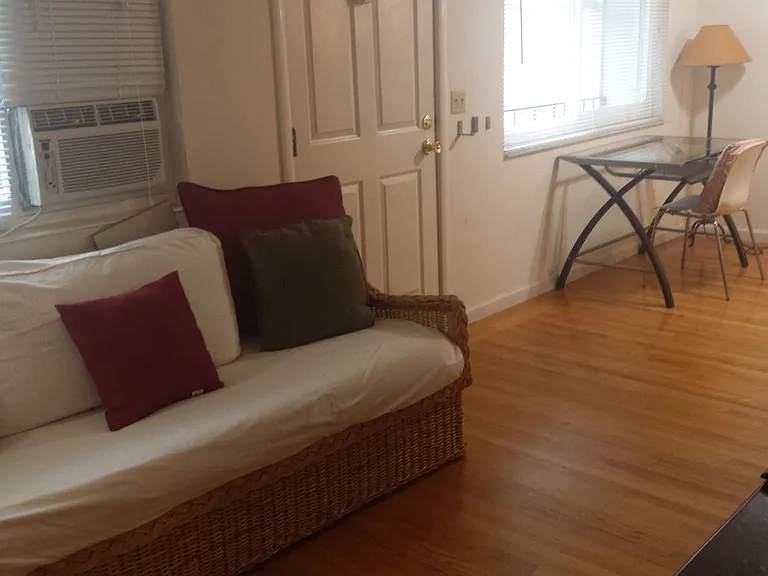 357 Hawthorne Ave #E — Photo 19