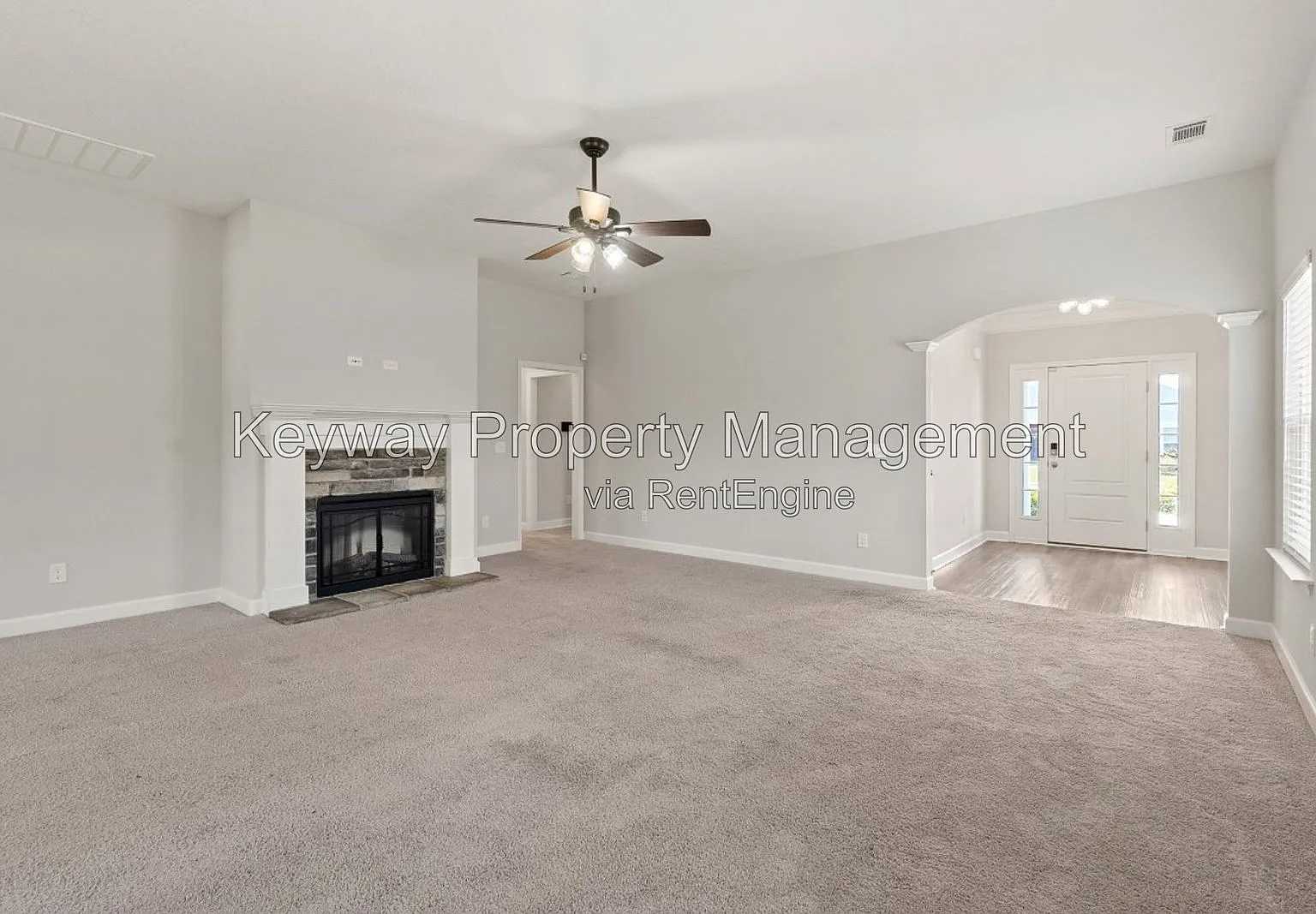 4 bed, 2.0 bath, 2053 sqft, $2,050 — Photo 4