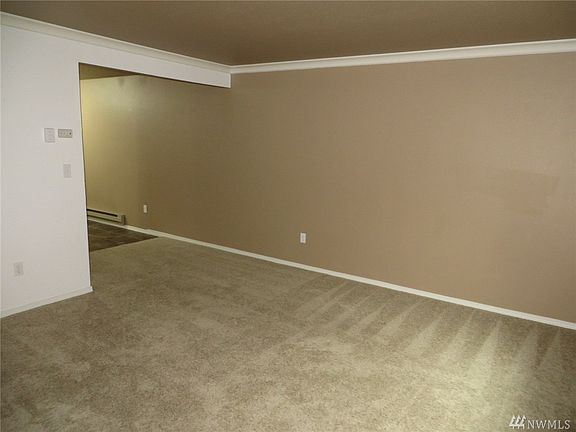3rd image of 12002 113th Avenue Ct E APT 30