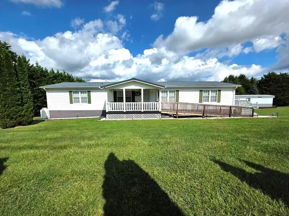 222 Stemwell Ln, Austinville, VA 24312