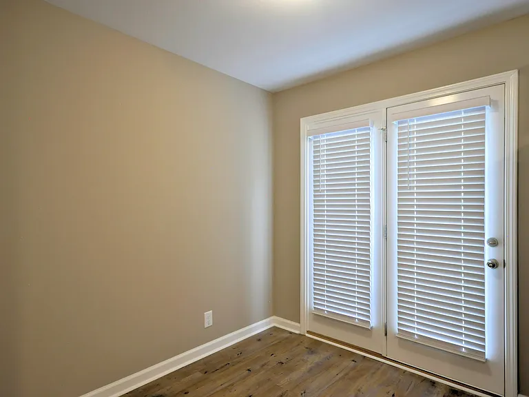291 Alexander Blvd — Photo 14
