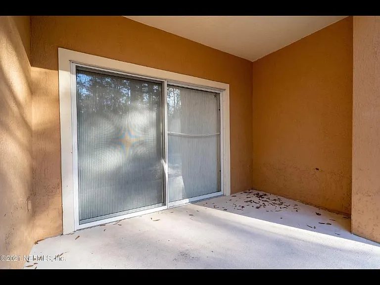 510 Florida Club Blvd — Photo 8