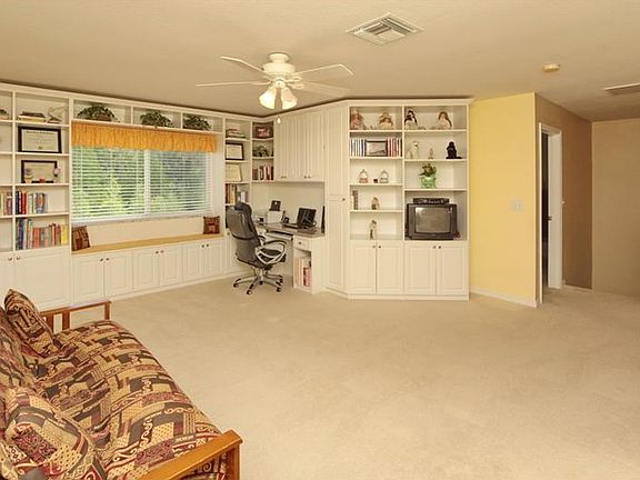3rd image of 25439 Bruford Blvd
