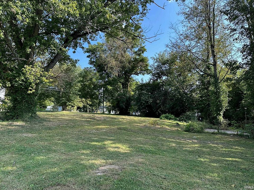 1st image of 501 SE 1st St