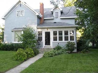 1st image of 507 9th St S