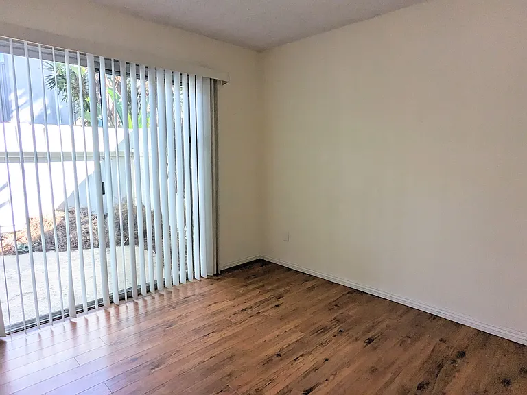7885 Camino Glorita — Photo 11