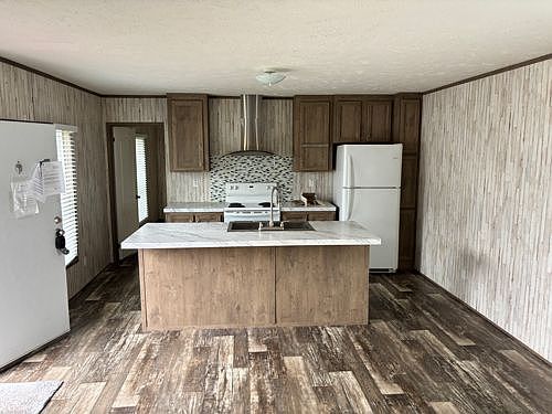 3rd image of 1410 Westgate Rd Lot 57