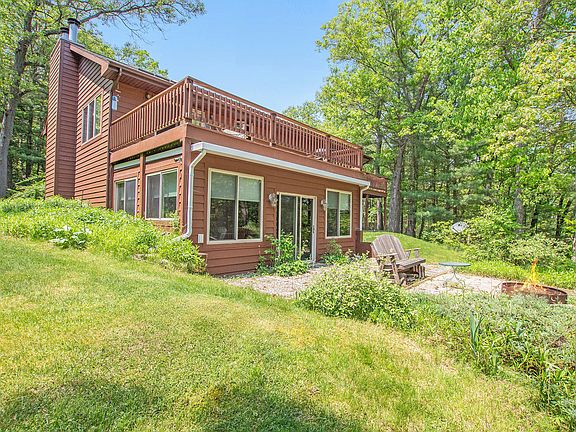 5th image of 3022 Cedar Hills Ln
