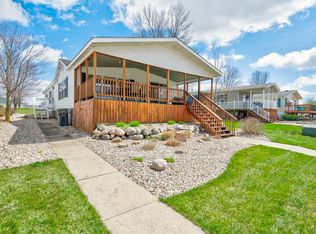 806 Sunshine Run, Arnolds Park, IA 51331