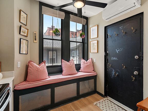 3rd image of 222 Washington St APT 3