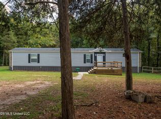 2 Valley View Rd, Byhalia, MS 38611
