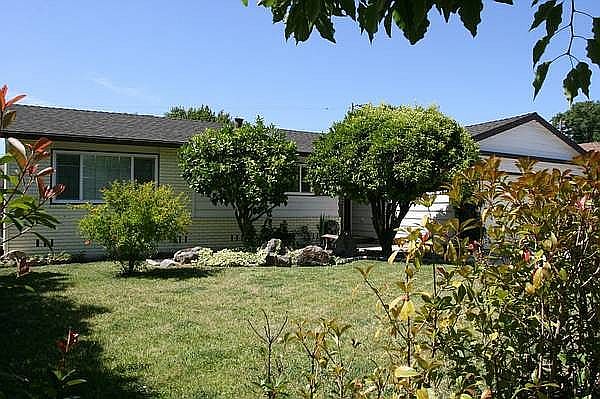 1st image of 2754 Lantz Ave