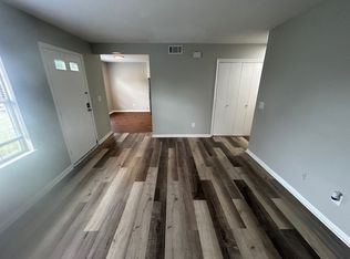 925 Glenn St APT 5, West Columbia, SC 29169