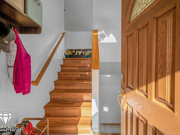 5th image of 4821 Leah Ct