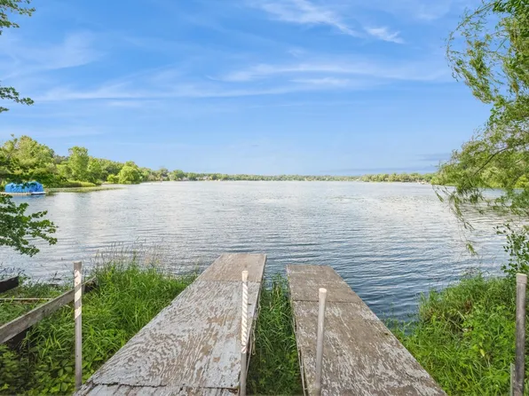 633 County Road B2 E, Little Canada, MN 55117