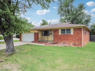 8219 E 23rd St, Tulsa, OK 74129