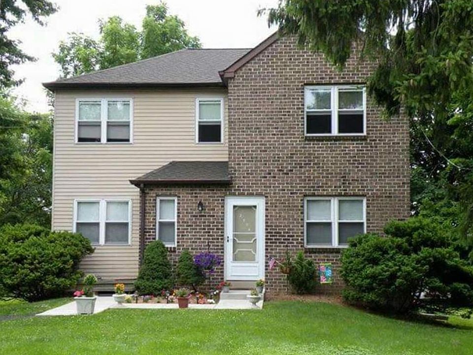 Private Duplex - 2nd floor apartment